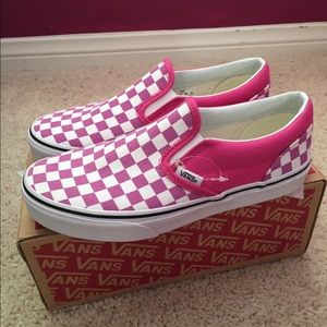 raspberry rose checkered vans